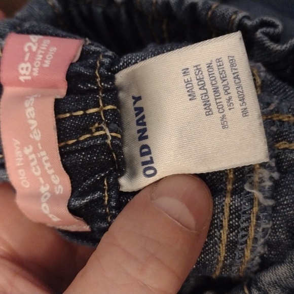Baby Girls Old Navy Jeans Size 18-24M - Picture 8 of 9
